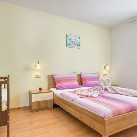 Vakantiehuis House Valnessa *