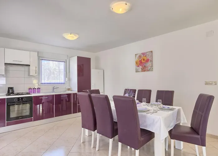 Vakantiehuis House Valnessa *